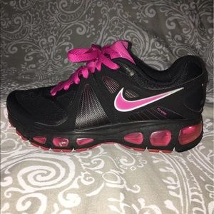 Women's Nike Airmax sneakers