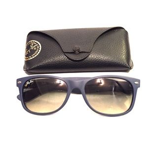 Ray-Ban Rubberized New Wayfarer