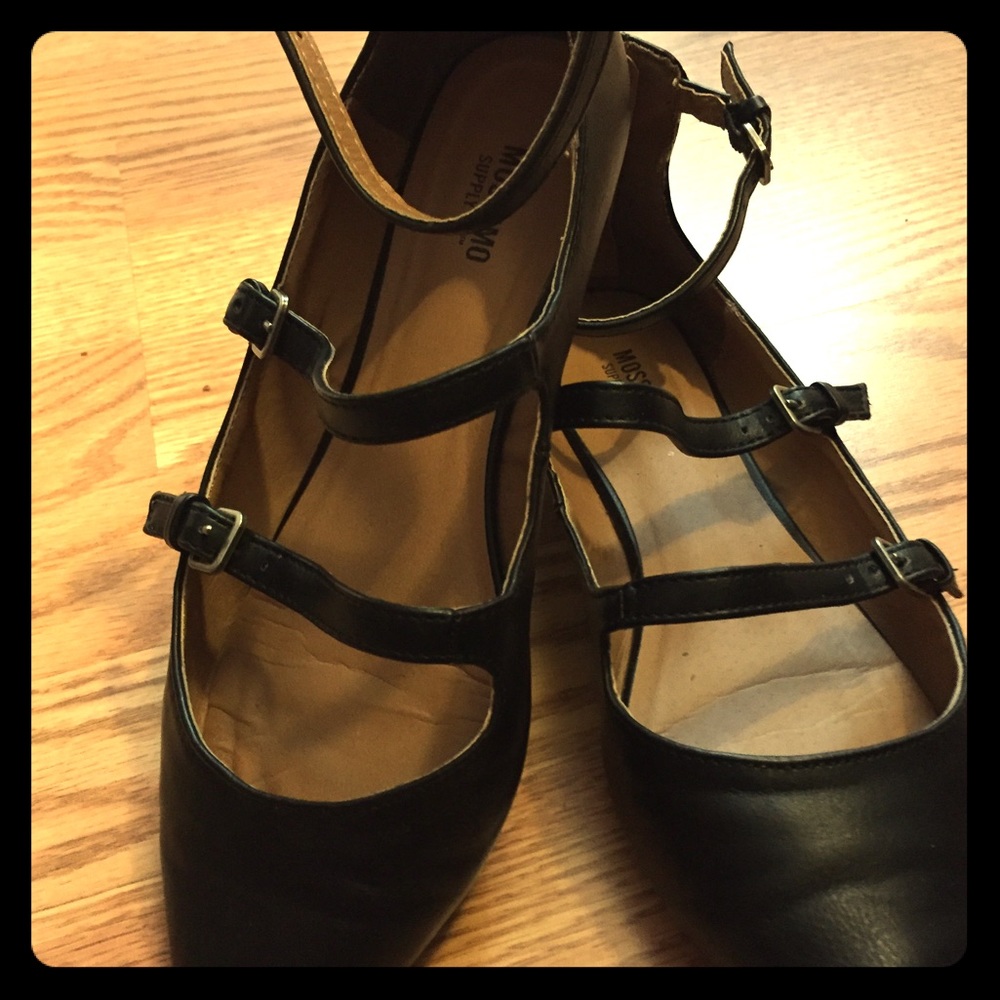 ‼️SALE‼️ POINTED STRAPPY FLATS