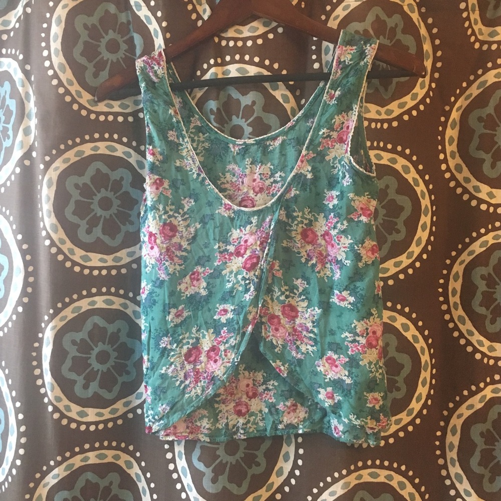 Floral tank with back cut out
