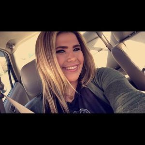 Meet your Posher, Marissa