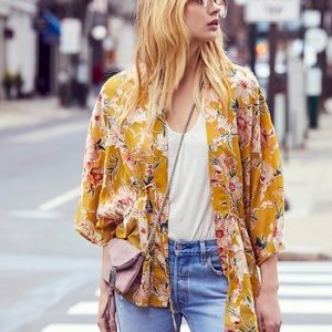 🌸🌸FREE PEOPLE KIMONO🌸🌸