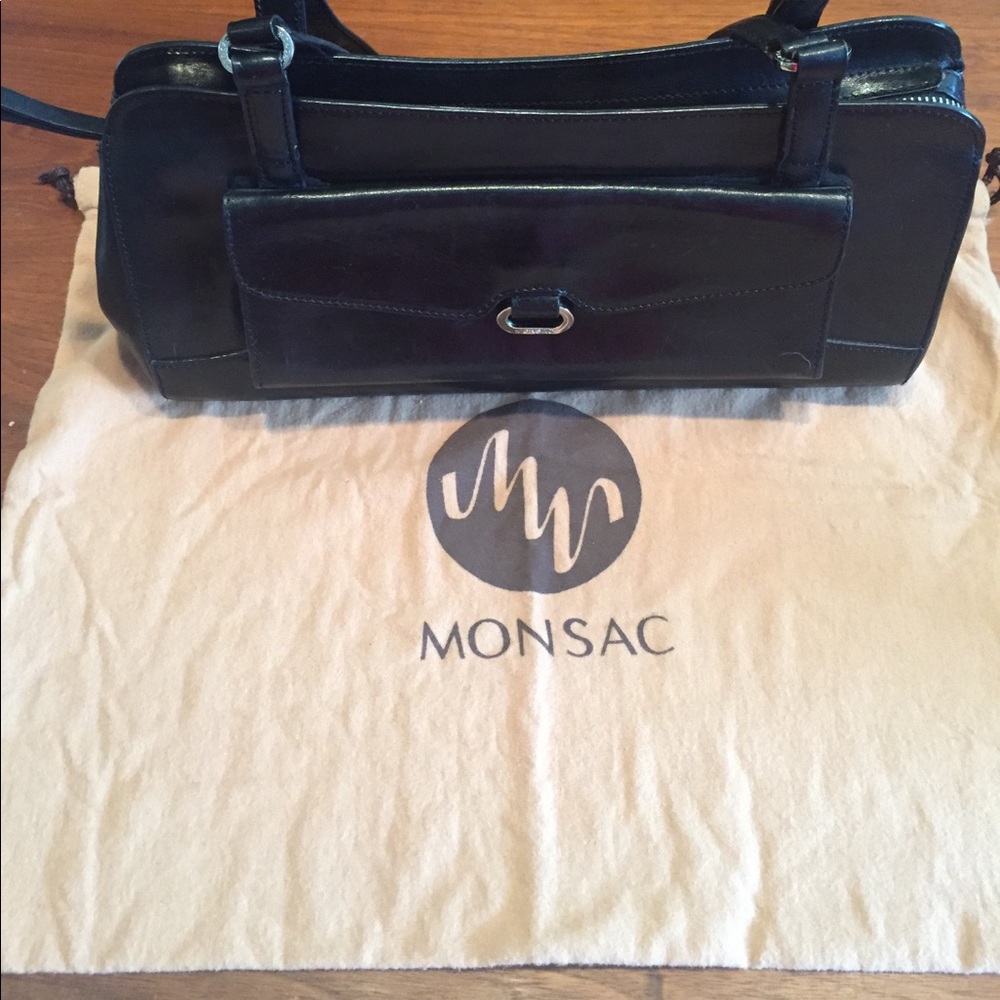 MONSAC BLACK LEATHER HANDBAG