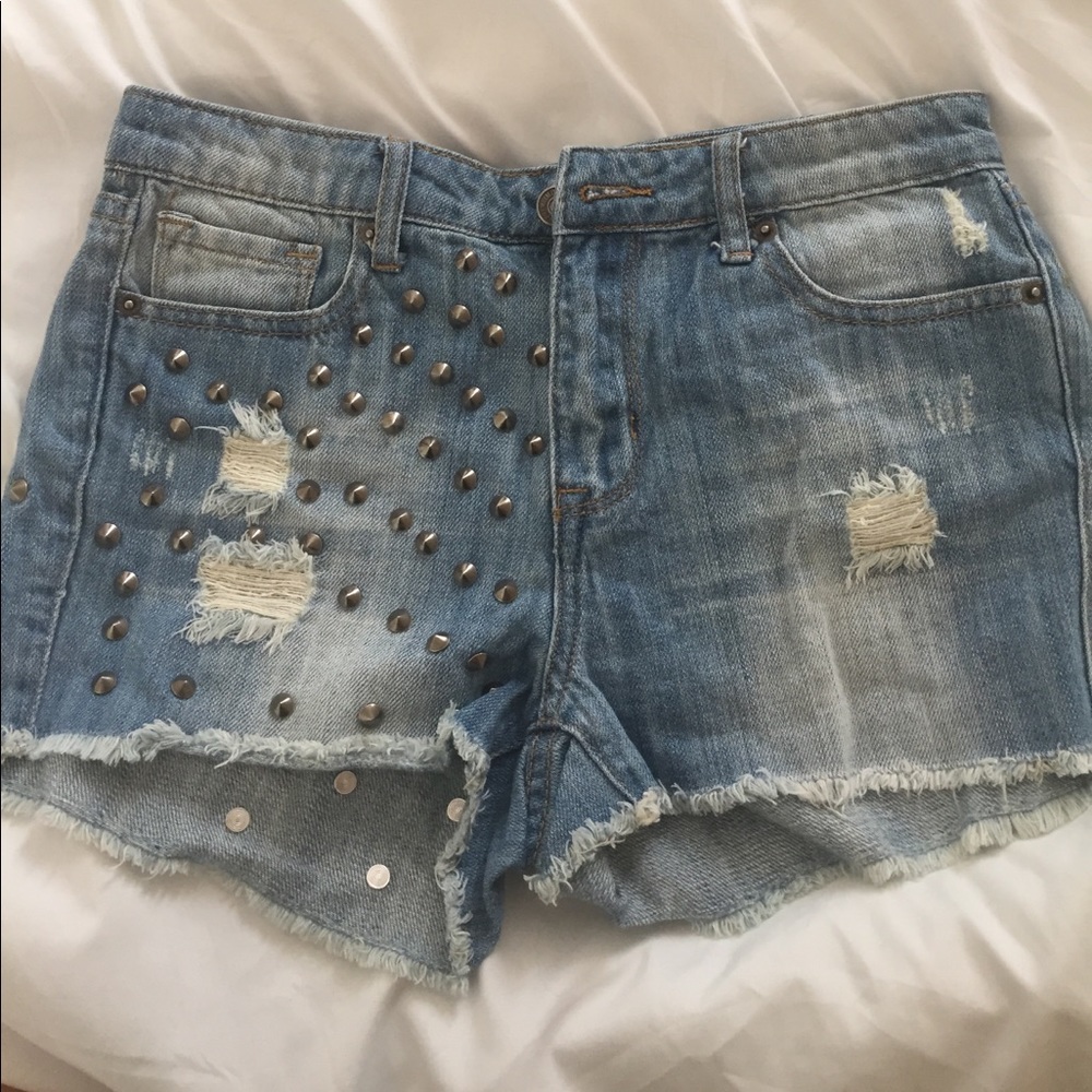 Forever 21 denim cutoffs w studs