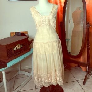 Anthropologie odille maxi lace peach cream dress