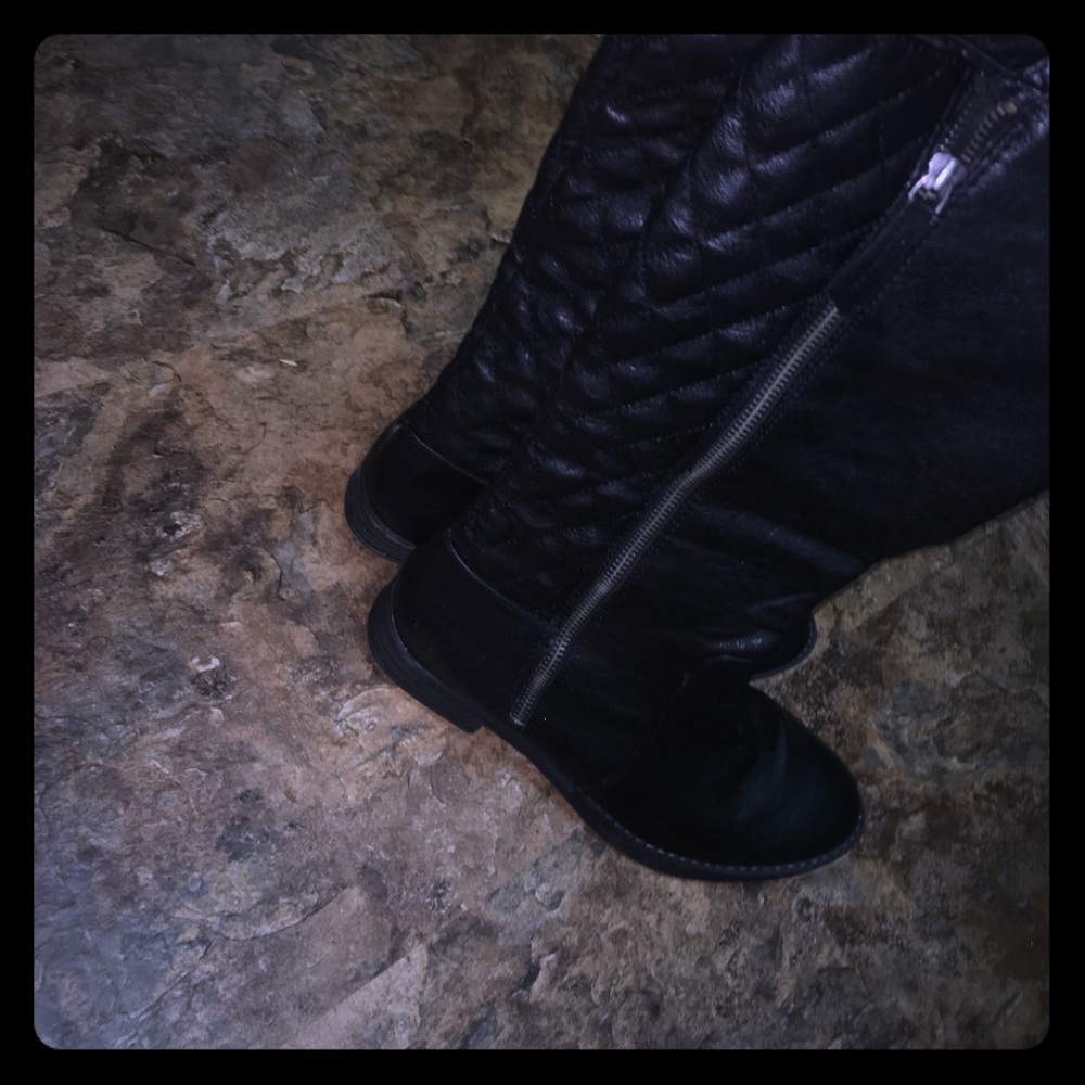 Black boots