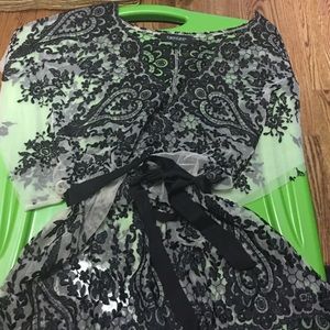 Gorgeous Lace Detail top