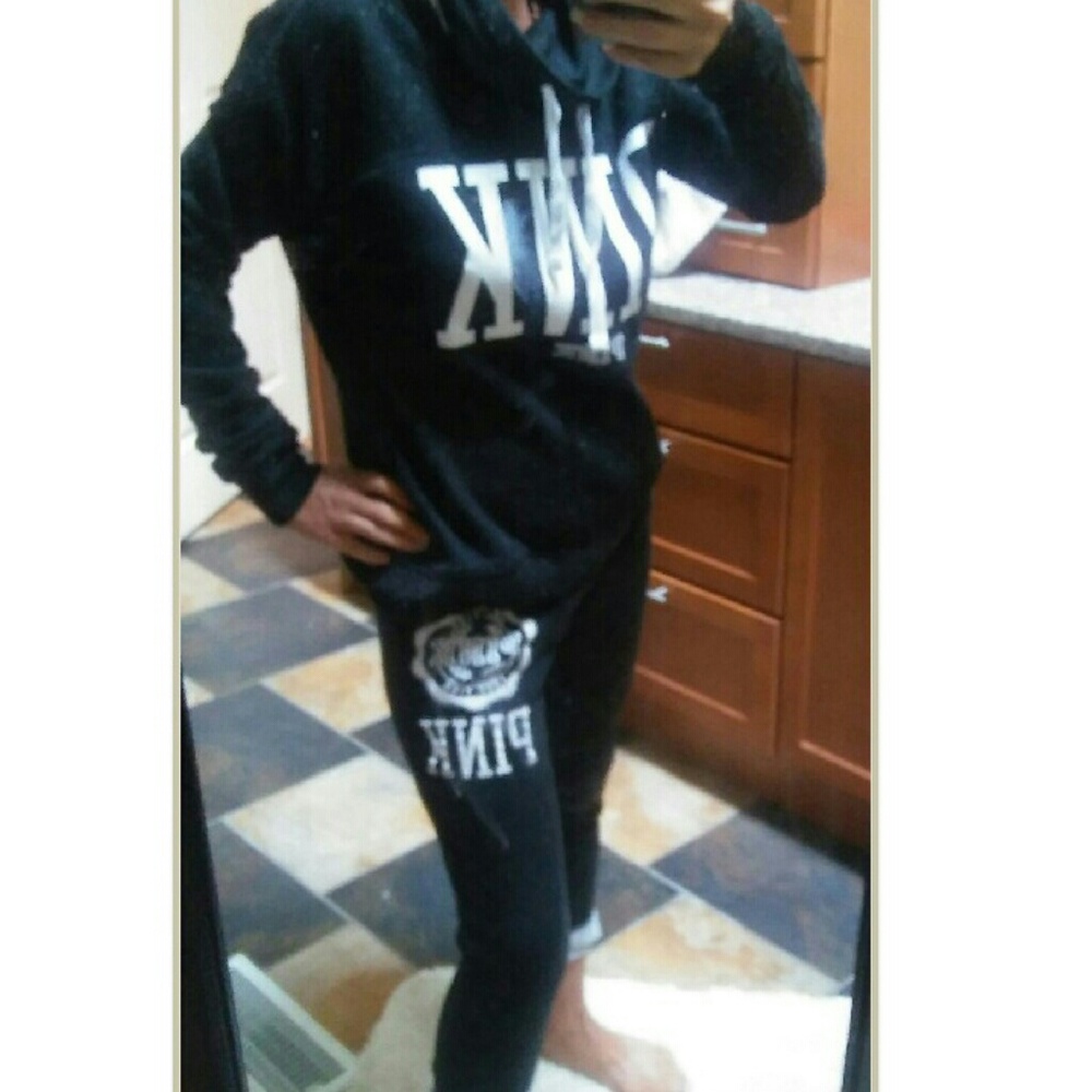 Victoria's Secret Pink Rare Speckled outfit