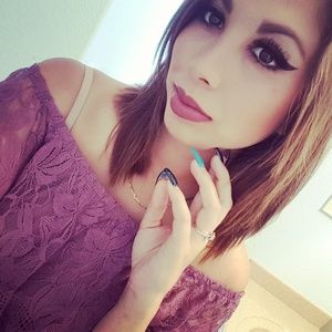 Meet your Posher, Kassandra