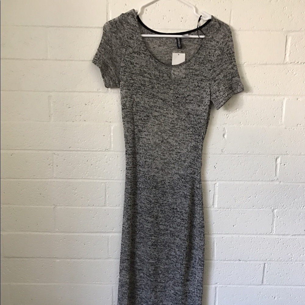 Maxi knitted dress with open back