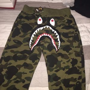 Bape green camo sweatpants. Never been worn