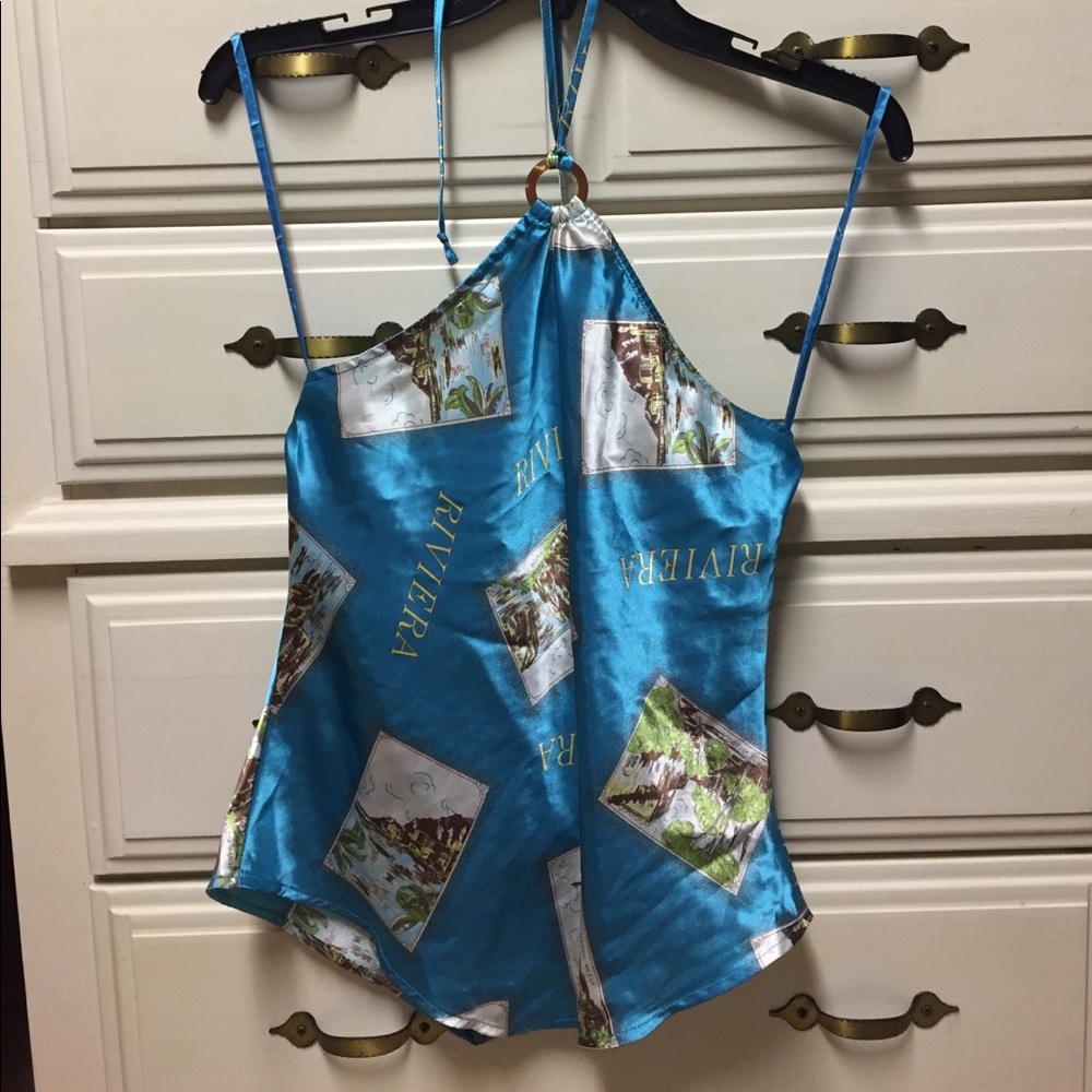 EUC Old Navy halter top with ring detail