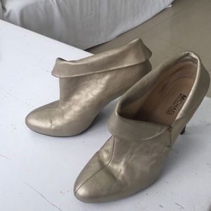 Gold Michael kors vintage gold boots