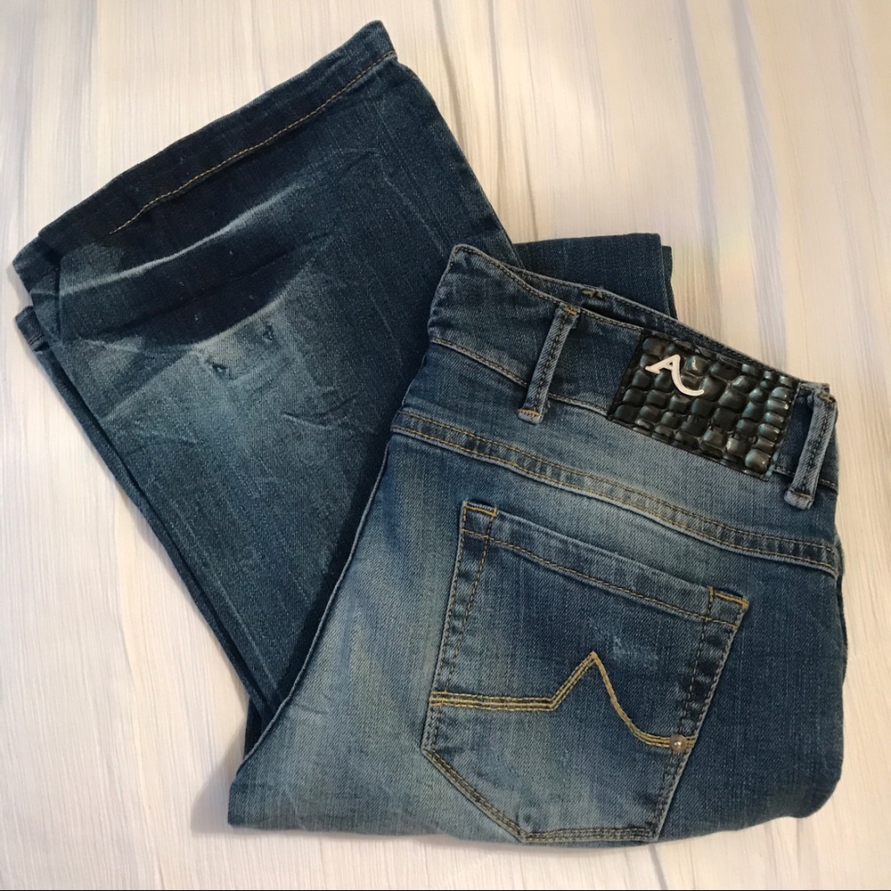 Jeans purchased in Italy: Ake Limited
