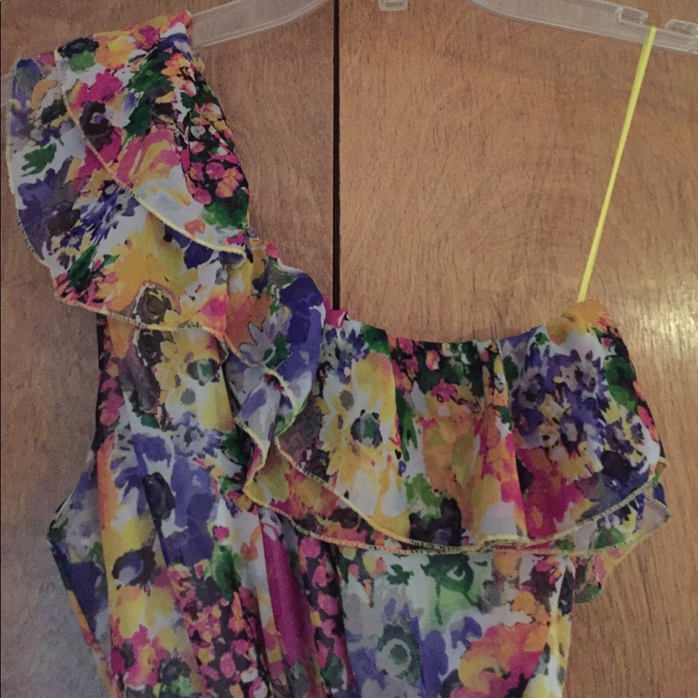 Dame Aire Ruffly Floral one shoulder dress