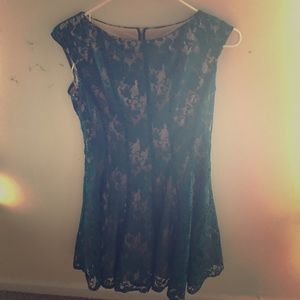 $30😊 Never worn tags are still on it❤️