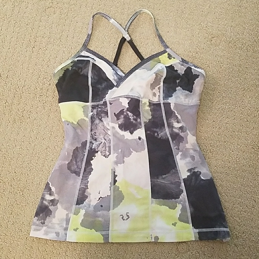 Lululemon tank