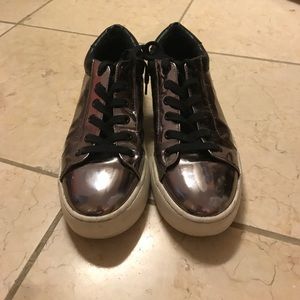 Steve Madden Bertie-M Metallic Sneakers