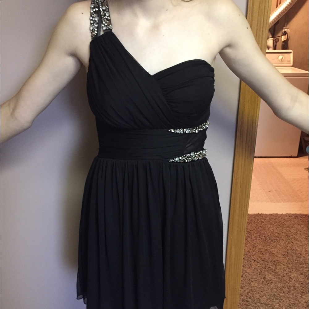 black homecoming dress