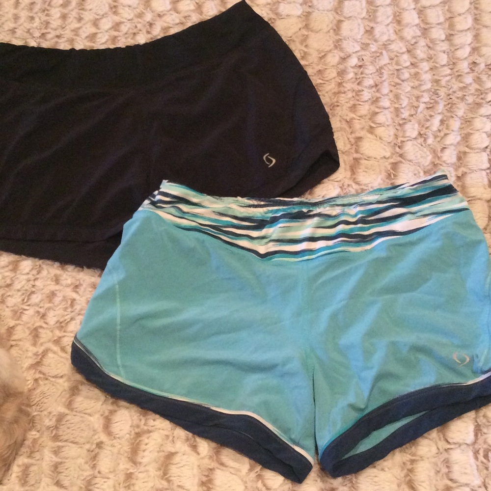 Running shorts