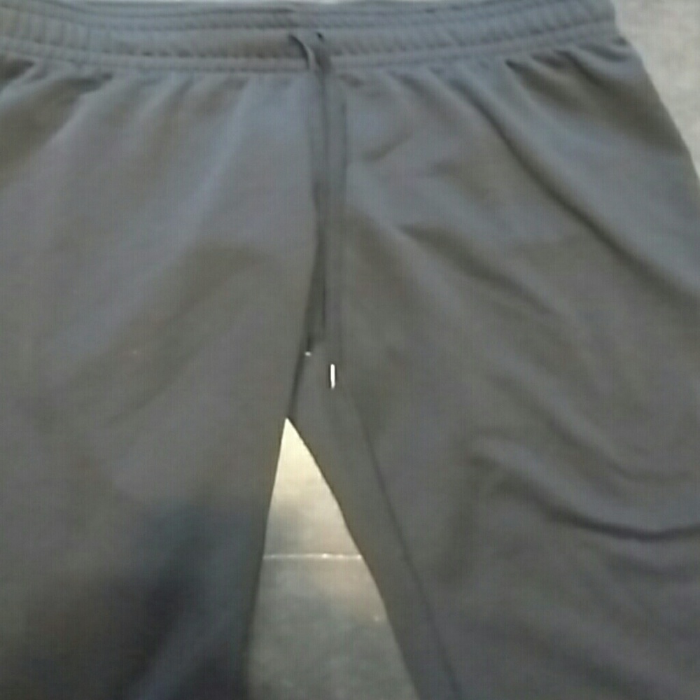 Under Armour​ sweat pants