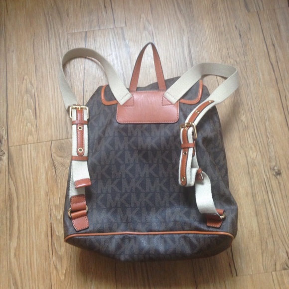 Michael Kors Backpack - new condition - designer - Picture 3 of 8