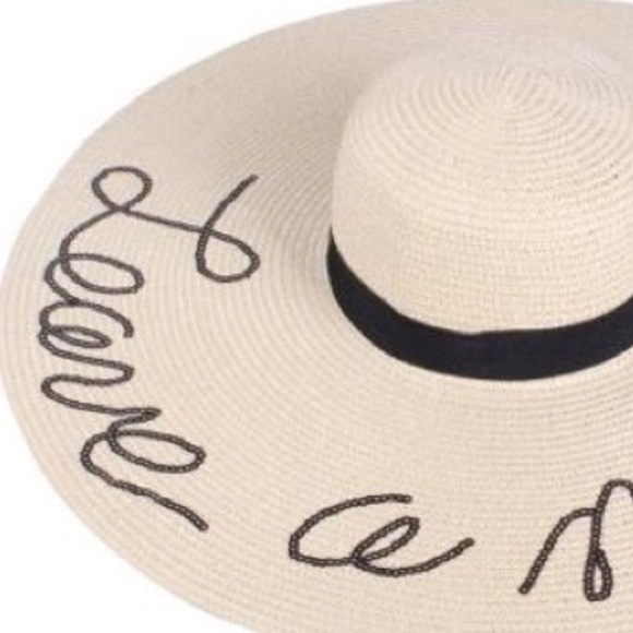 ✨HP✨ 5⭐️! Sequin Leave A Message Floppy Beach Hat