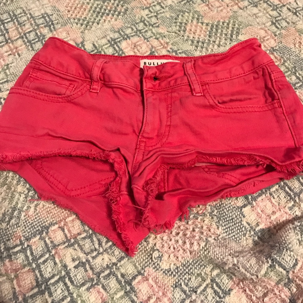 Bullhead shortie shorts