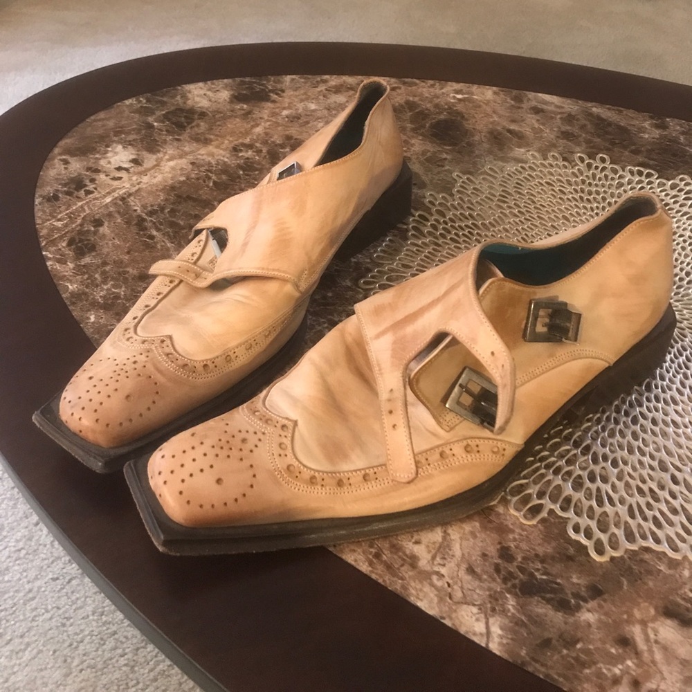 Dress shoes