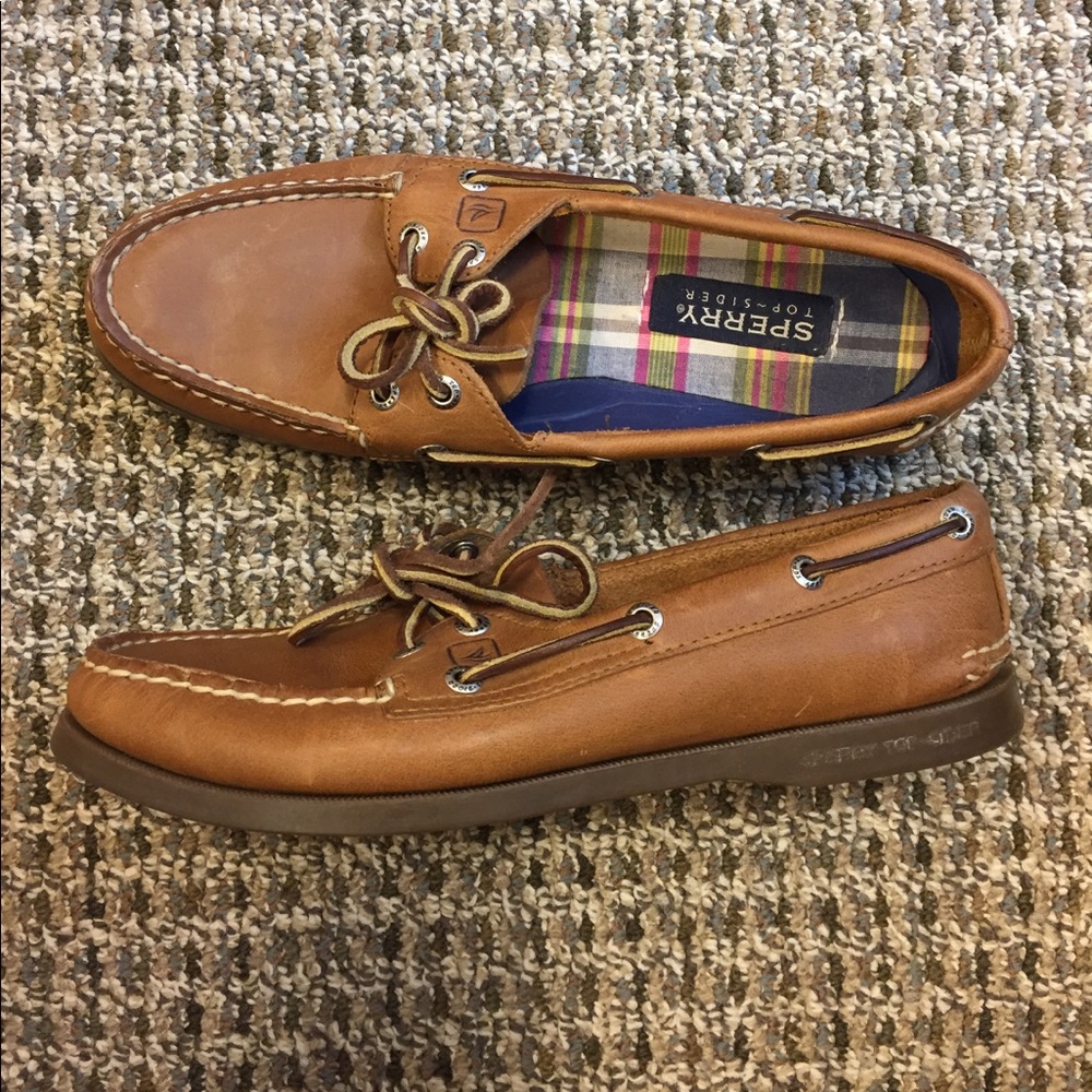 Sperry boat shoes