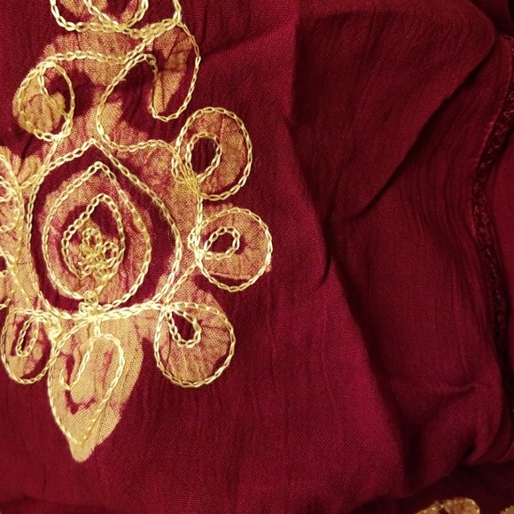 SOLD! Burgundy and Gold Embroidered Boho / - Picture 4 of 5
