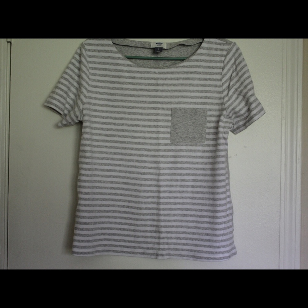 Short sleeve top