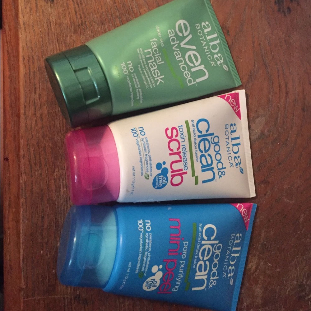 ✨NEW!!✨ Alba Botanica face products!! (3)