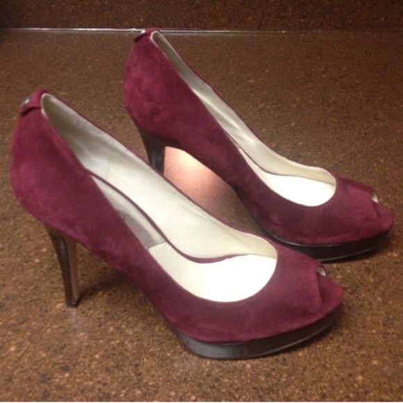 Michael Kors Shoes - peep toe heels 🍷