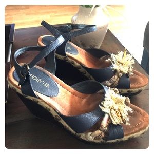 Arden B wedge sandals