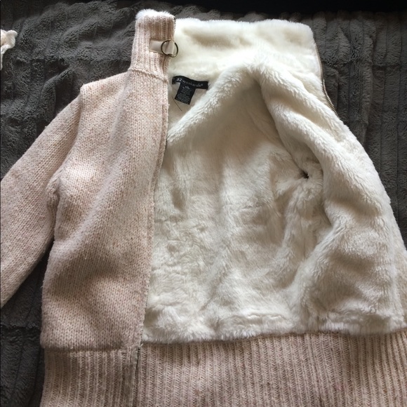 Girls Jacket - Picture 3 of 4