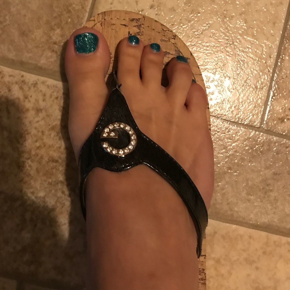 Thong sandals