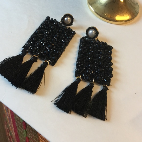 ❌SOLD❌ Beads Tassel Earrings - Picture 2 of 2