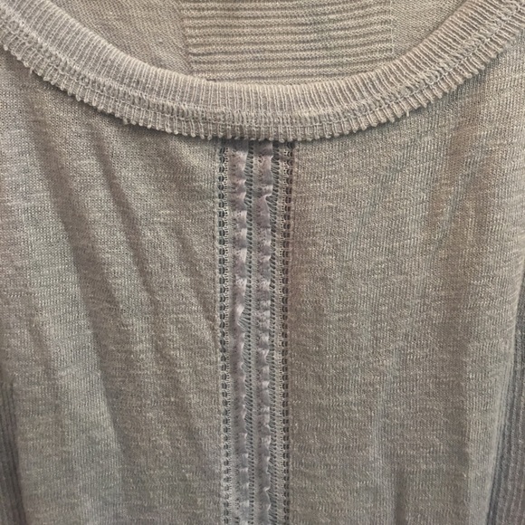 Free People Sweater💕 - Picture 4 of 7