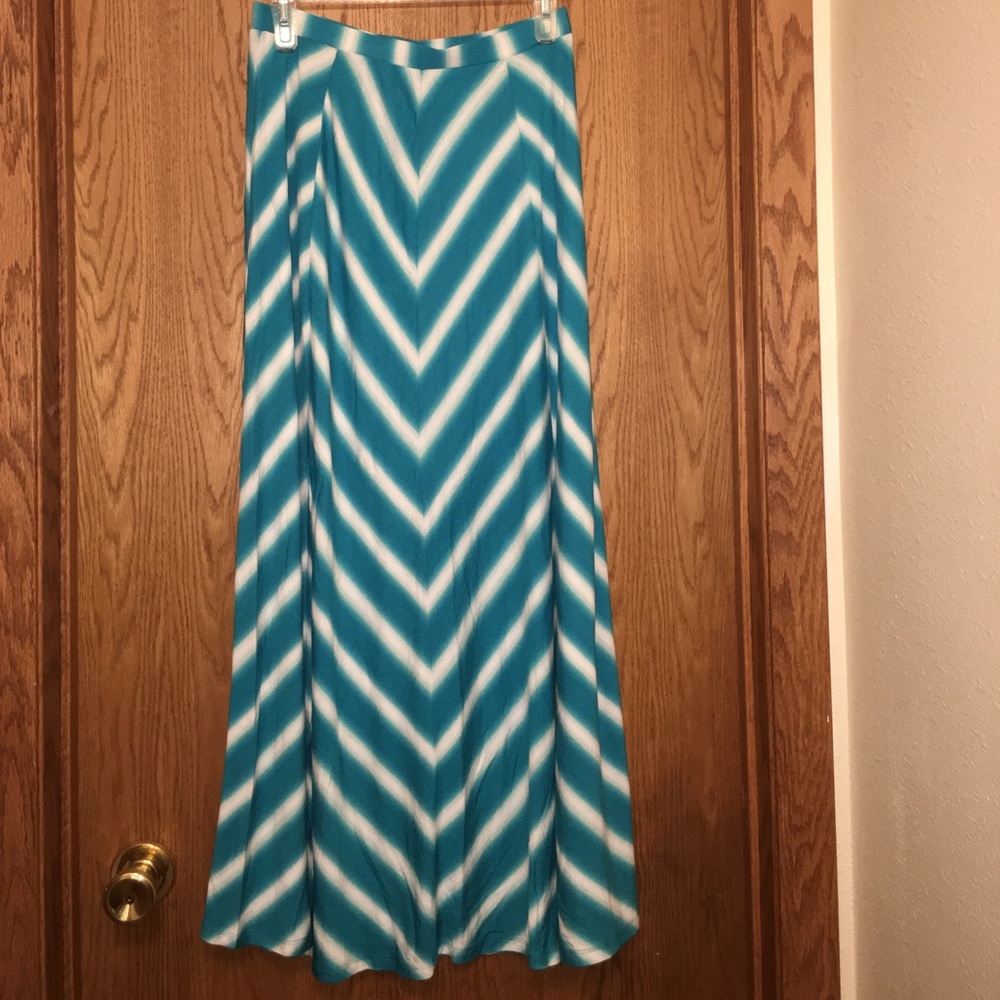Long maxi skirt