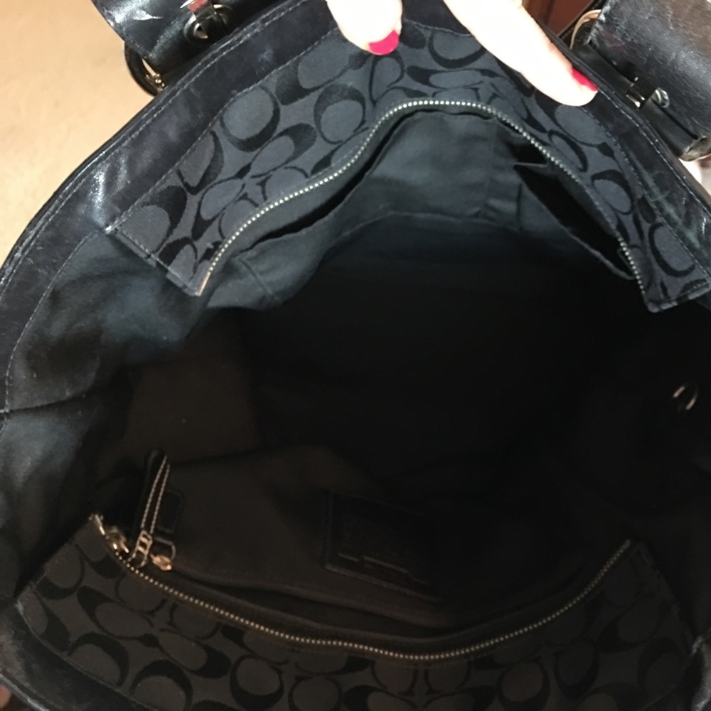 Authentic Large Coach Tote - Picture 3 of 6