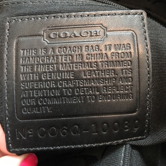 Authentic Large Coach Tote - Picture 4 of 6