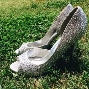 Silver glitter pumps