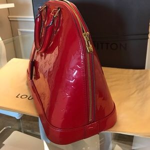 Louis Vuitton Accessories - AUTHENTIC RED LOUIS VUITTON ALMA MM 14.2x11x6.7 Louis Vuitton Accessories - AUTHENTIC RED LOUIS VUITTON ALMA MM 14.2x11x6.7