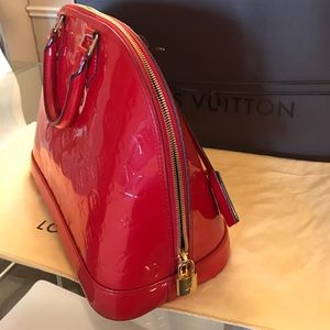 Louis Vuitton Accessories - AUTHENTIC RED LOUIS VUITTON ALMA MM 14.2x11x6.7 Louis Vuitton Accessories - AUTHENTIC RED LOUIS VUITTON ALMA MM 14.2x11x6.7