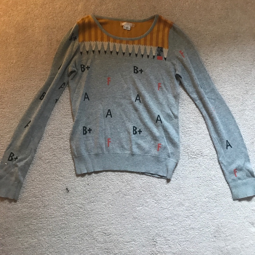 Unique grades sweater