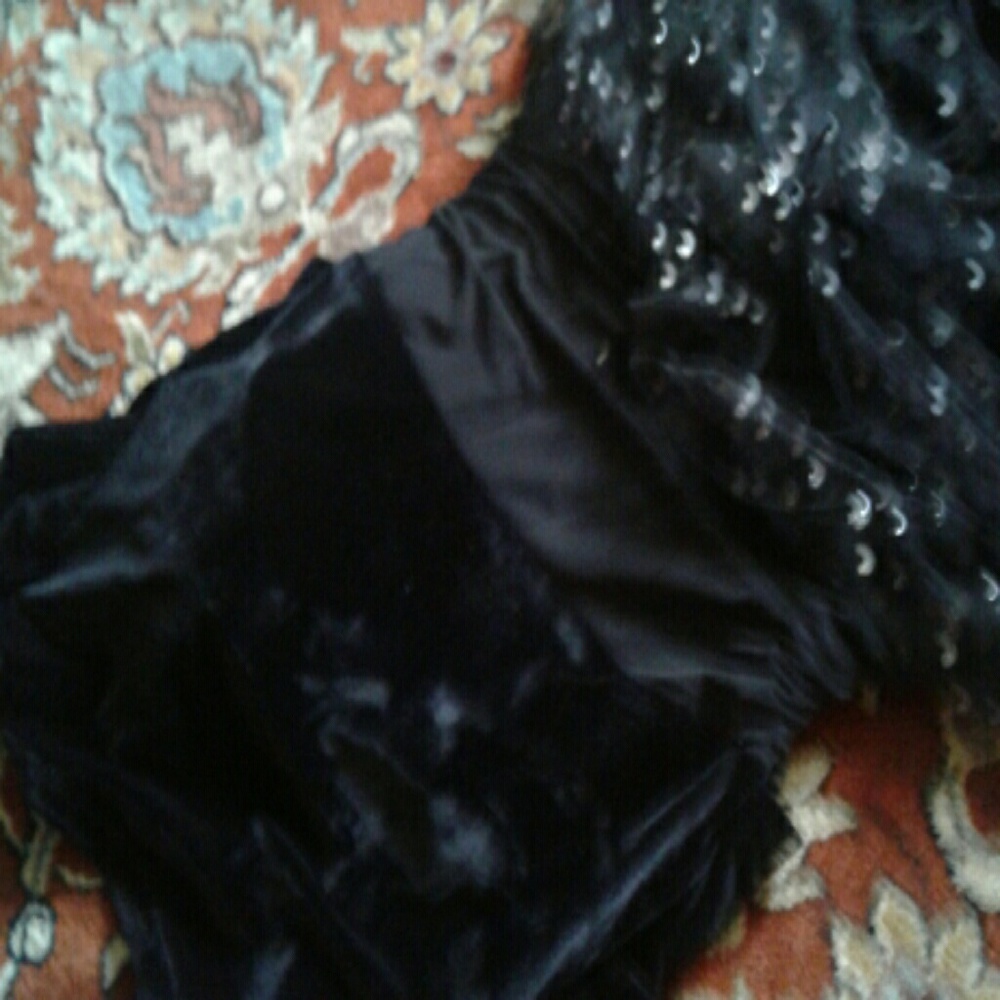 Dress - Picture 5 of 5