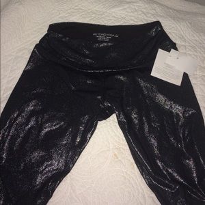 Beyond Yoga Foil Shimmer Leggings