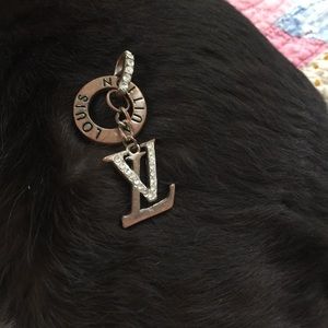 Awesome LV pendant !