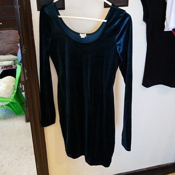 💖Garage brand velvet dress gorgeous - Picture 2 of 4